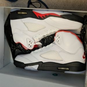 Air Jordan 5 Retro True White/Fire Red-Black